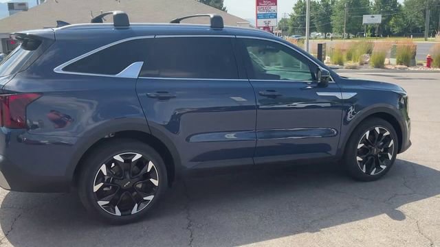 Certified 2025 Kia Sorento SX image 8
