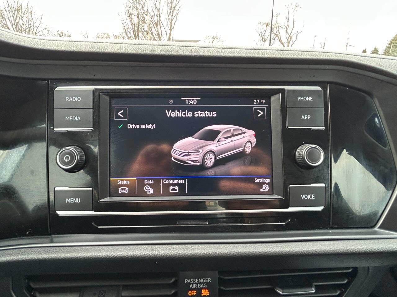 Used 2024 Volkswagen Jetta SE image 29