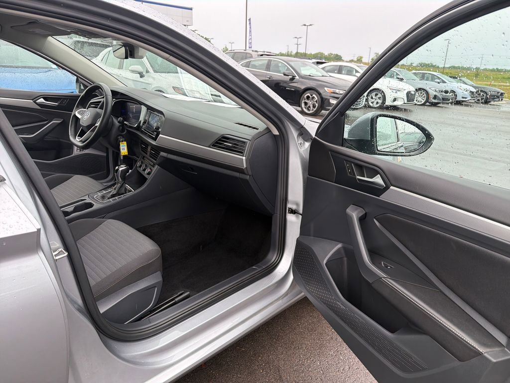 Used 2024 Volkswagen Jetta S FWD image 30