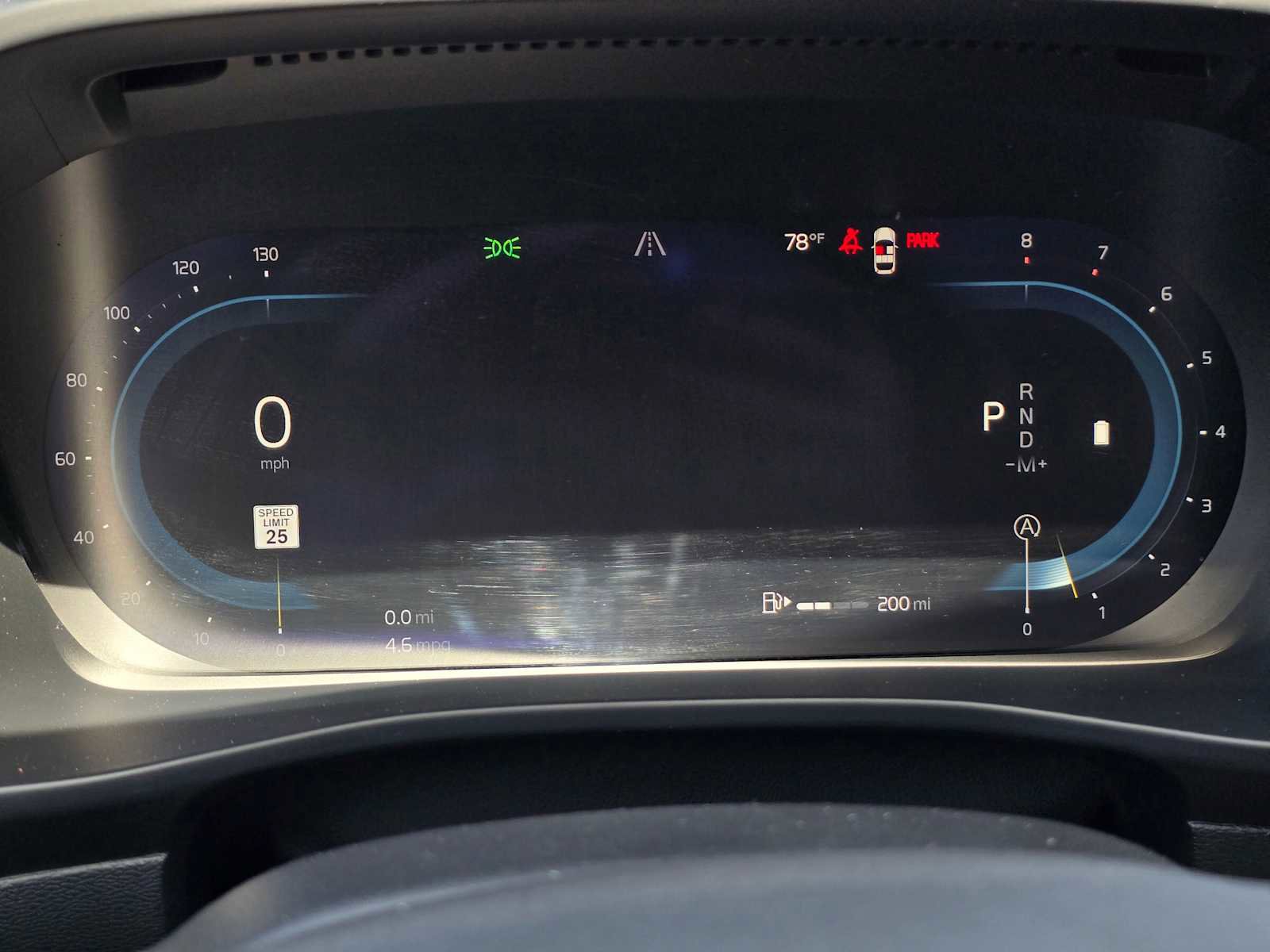 Certified 2024 Volvo XC40 B5 Plus image 24