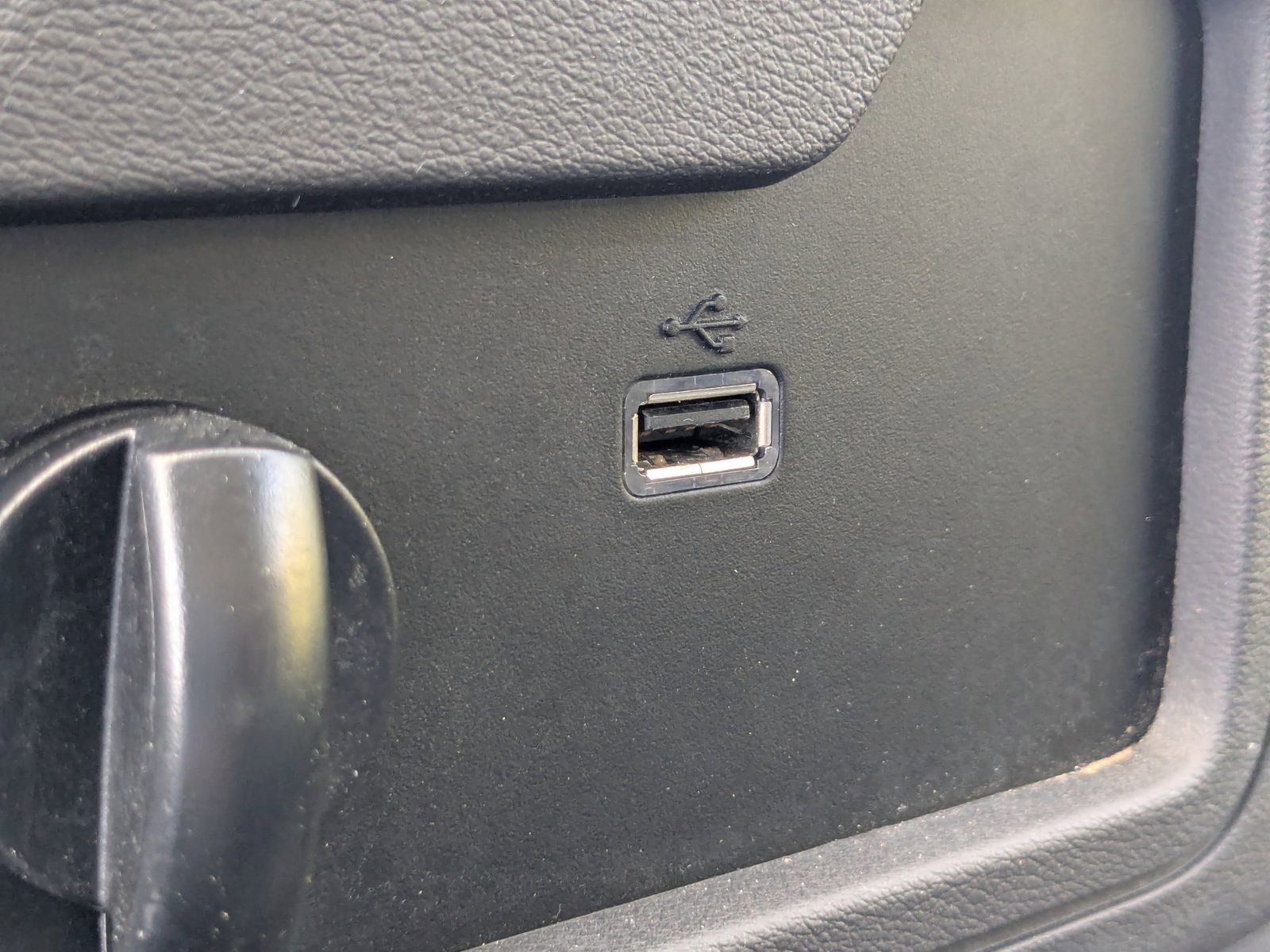 Certified 2024 Ford E-350 and Econoline 350 Super Duty w/ Power Windows & Locks Group image 23