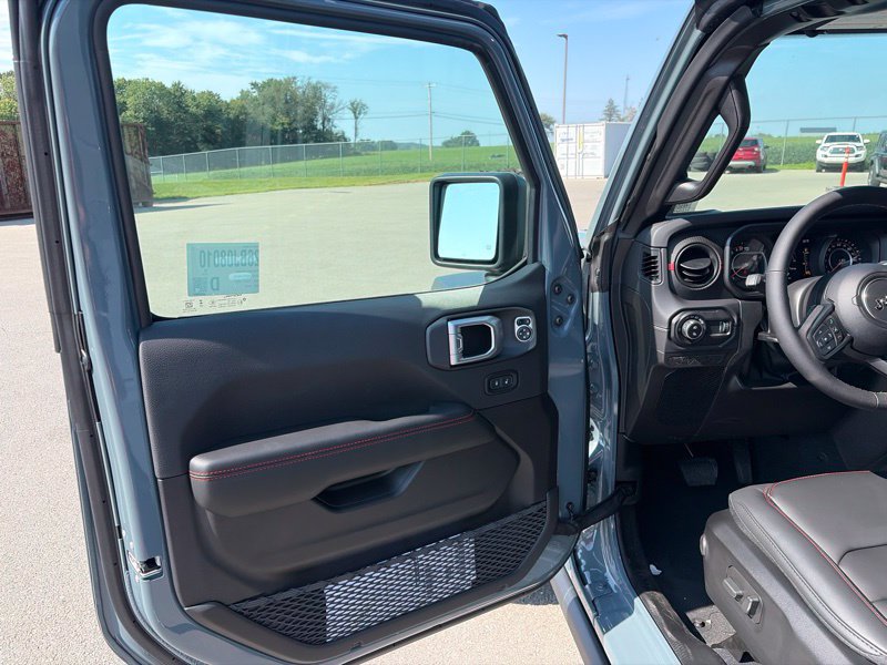 New 2026 Jeep Gladiator Rubicon w/ Steel Power Dome Hood Package AWD/4WD image 19