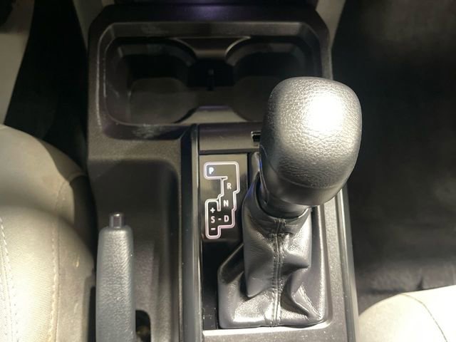 Used 2016 Toyota Tacoma SR image 18