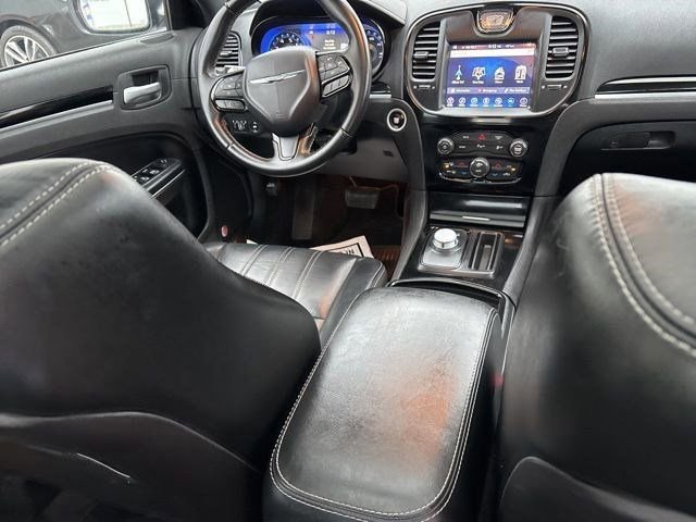 Used 2017 Chrysler 300 S w/ 300S Premium Group image 40