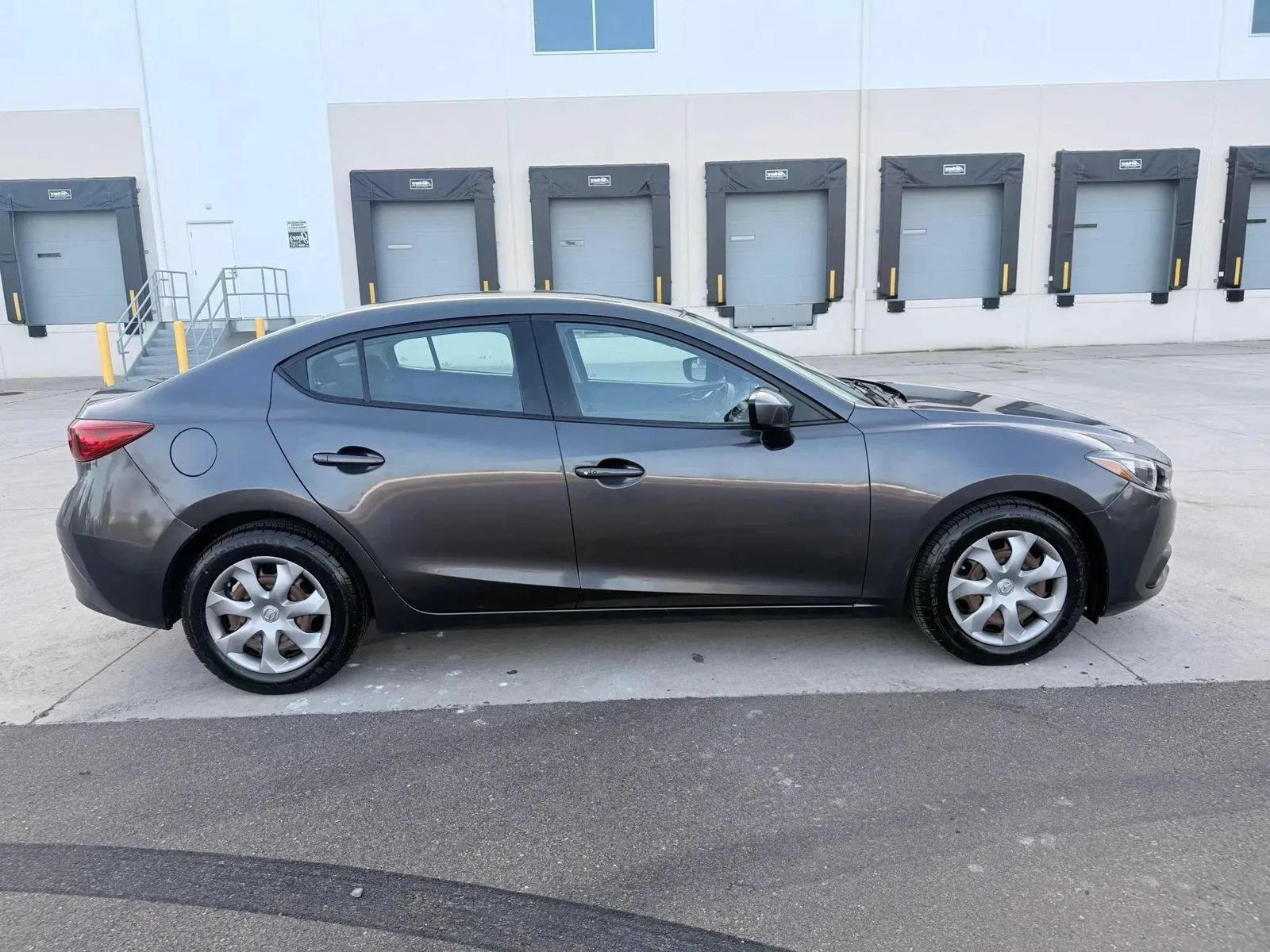 Used 2015 MAZDA MAZDA3 i Sport FWD image 6