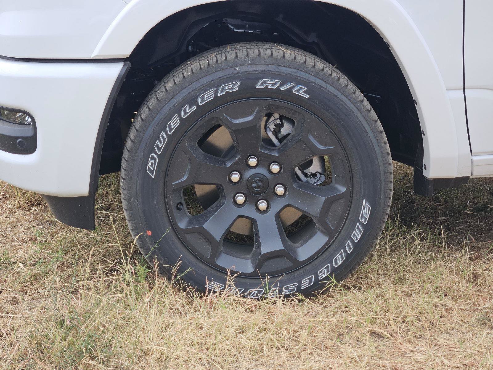 New 2026 RAM 1500 Big Horn AWD/4WD image 8