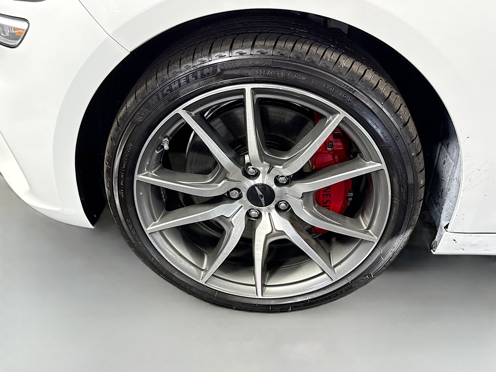 Used 2025 Genesis G70 2.5T image 38