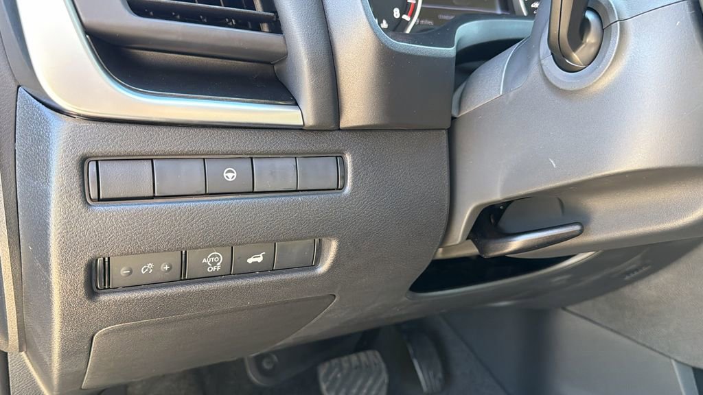 New 2026 Nissan Rogue SV image 18