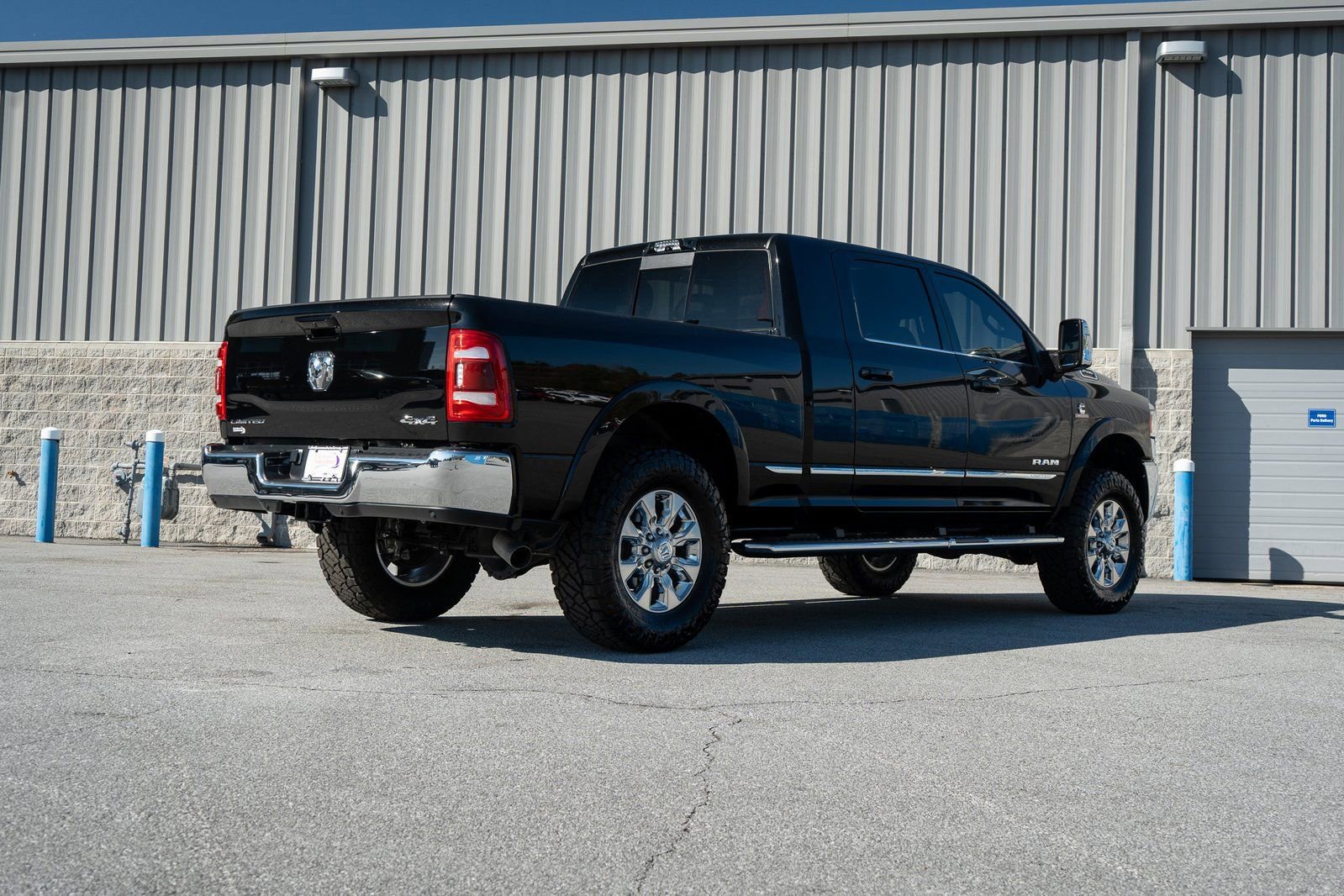 Used 2024 RAM 2500 Limited image 17