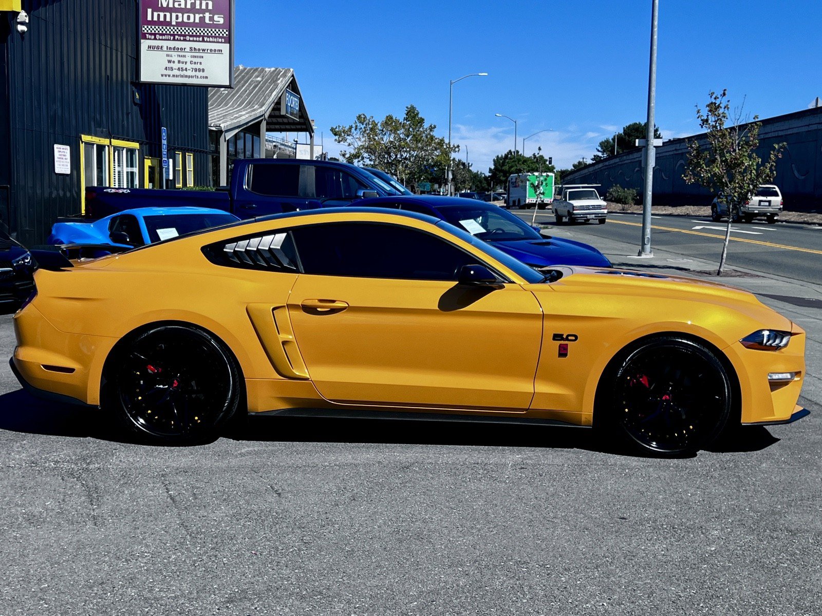 Used 2022 Ford Mustang GT w/ Equipment Group 301A RWD image 5