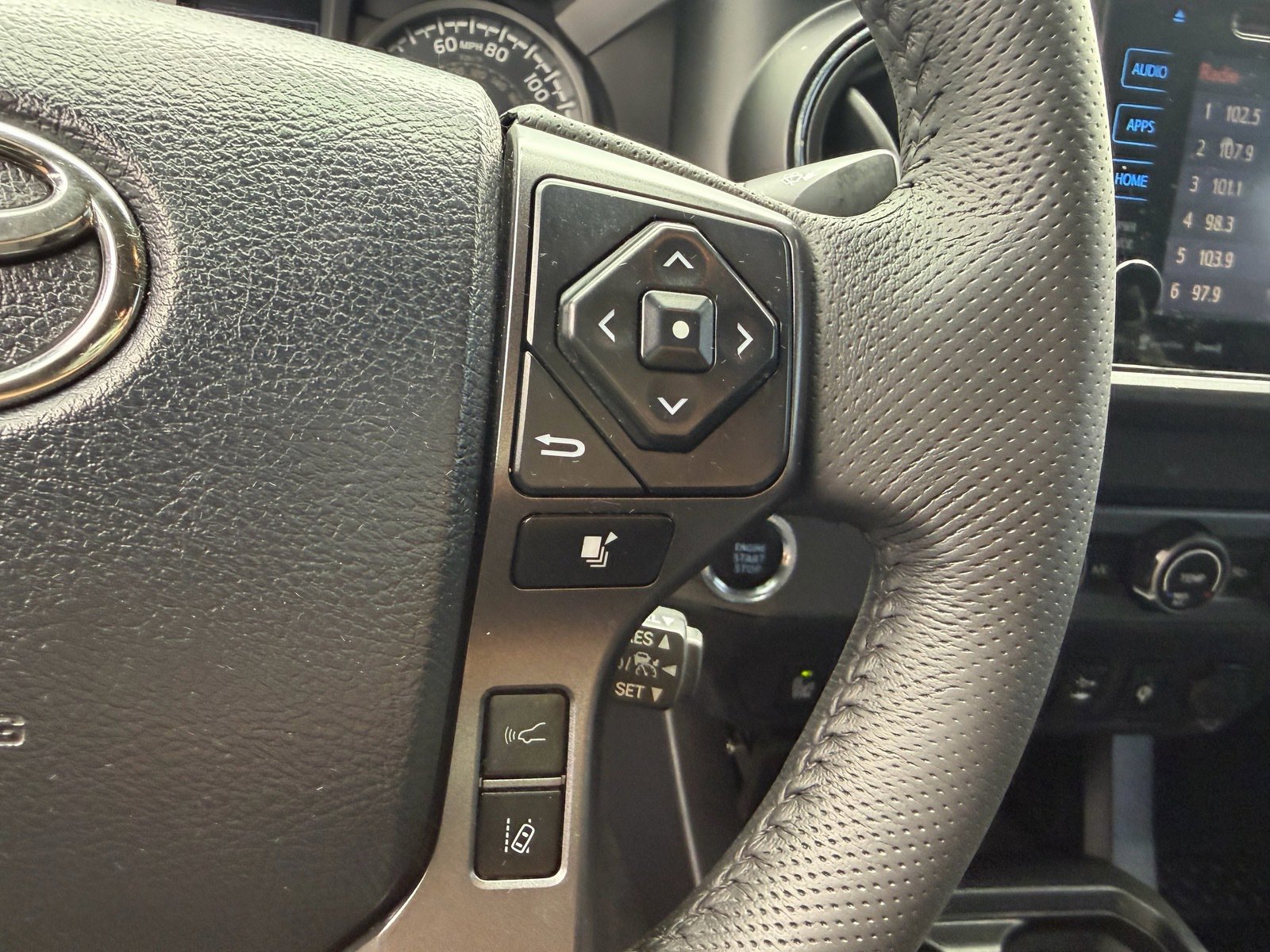 Used 2019 Toyota Tacoma TRD Sport w/ Technology Package RWD image 19