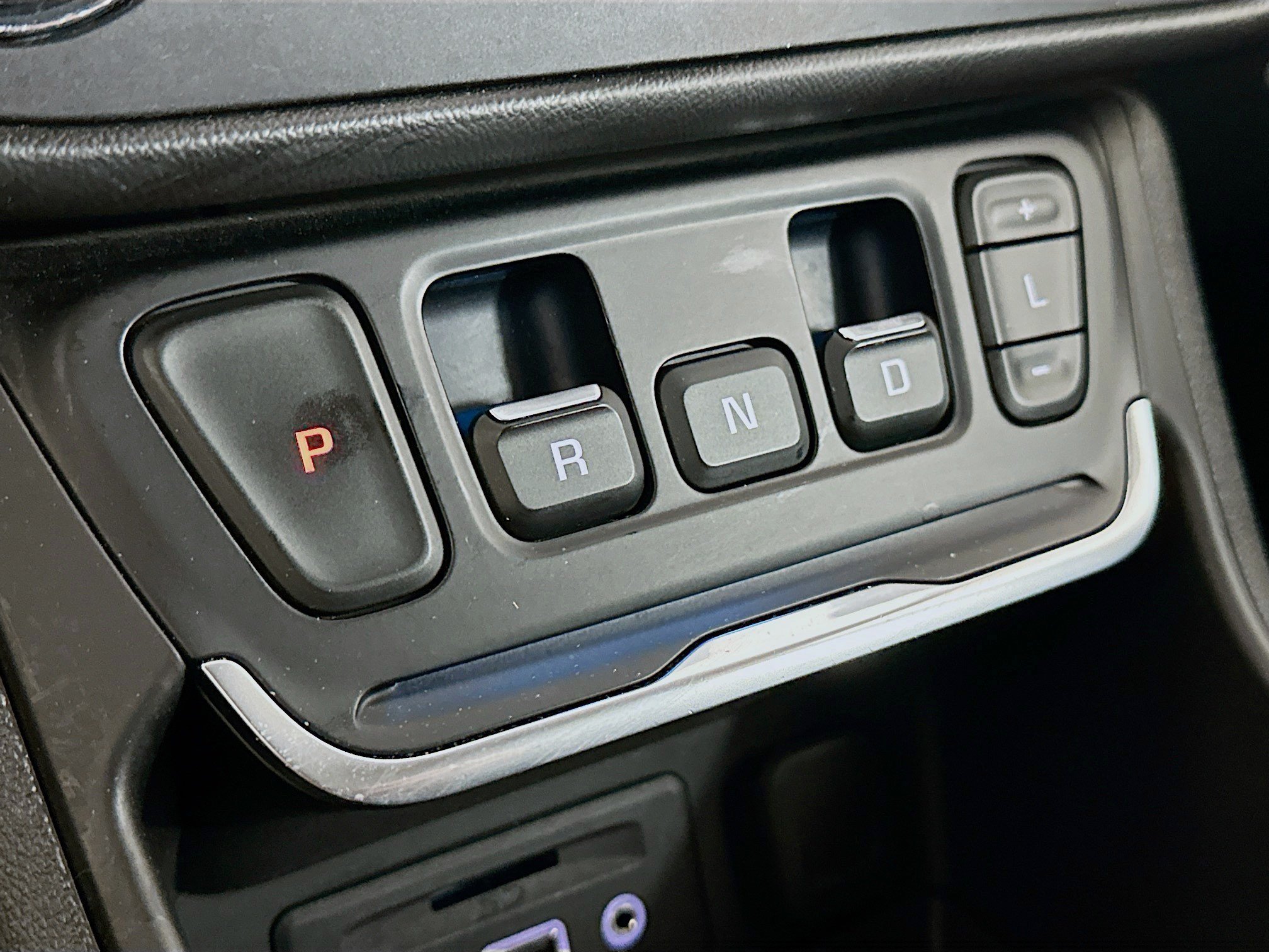 Used 2021 GMC Terrain SLT w/ LPO, Floor Liner Package FWD image 24
