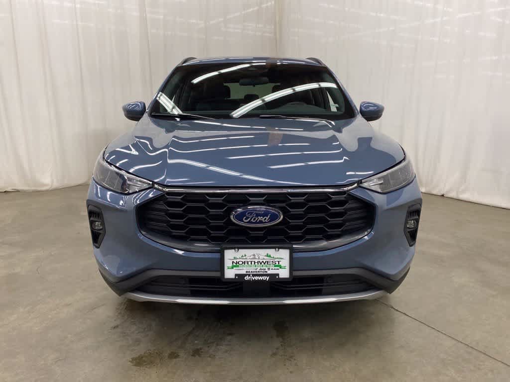 Used 2025 Ford Escape ST-Line Select AWD/4WD image 9