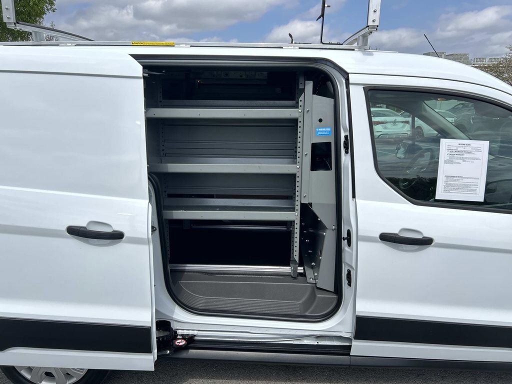 Used 2022 Ford Transit Connect XL image 19