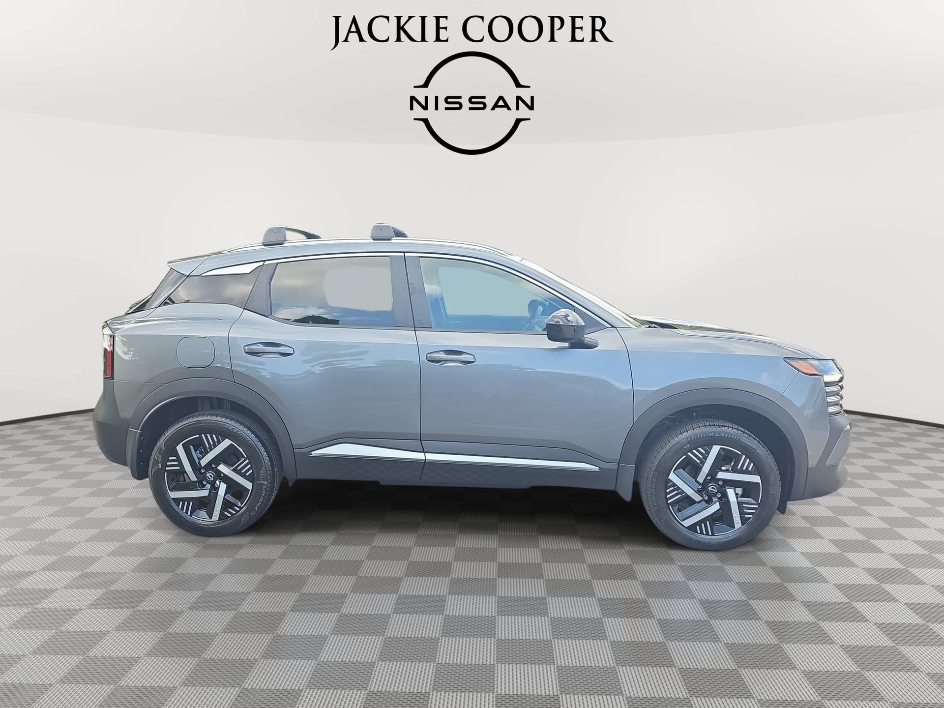 New 2026 Nissan Kicks SV w/ Cold Weather Package FWD image 4