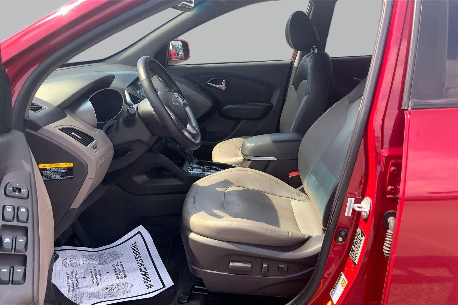 Used 2013 Hyundai Tucson Limited FWD image 8