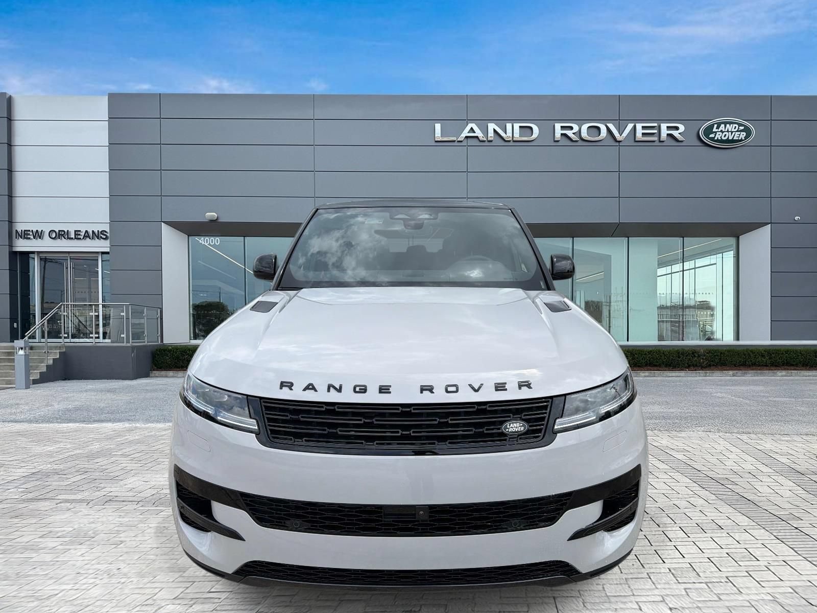 New 2026 Land Rover Range Rover Sport SE AWD/4WD image 4