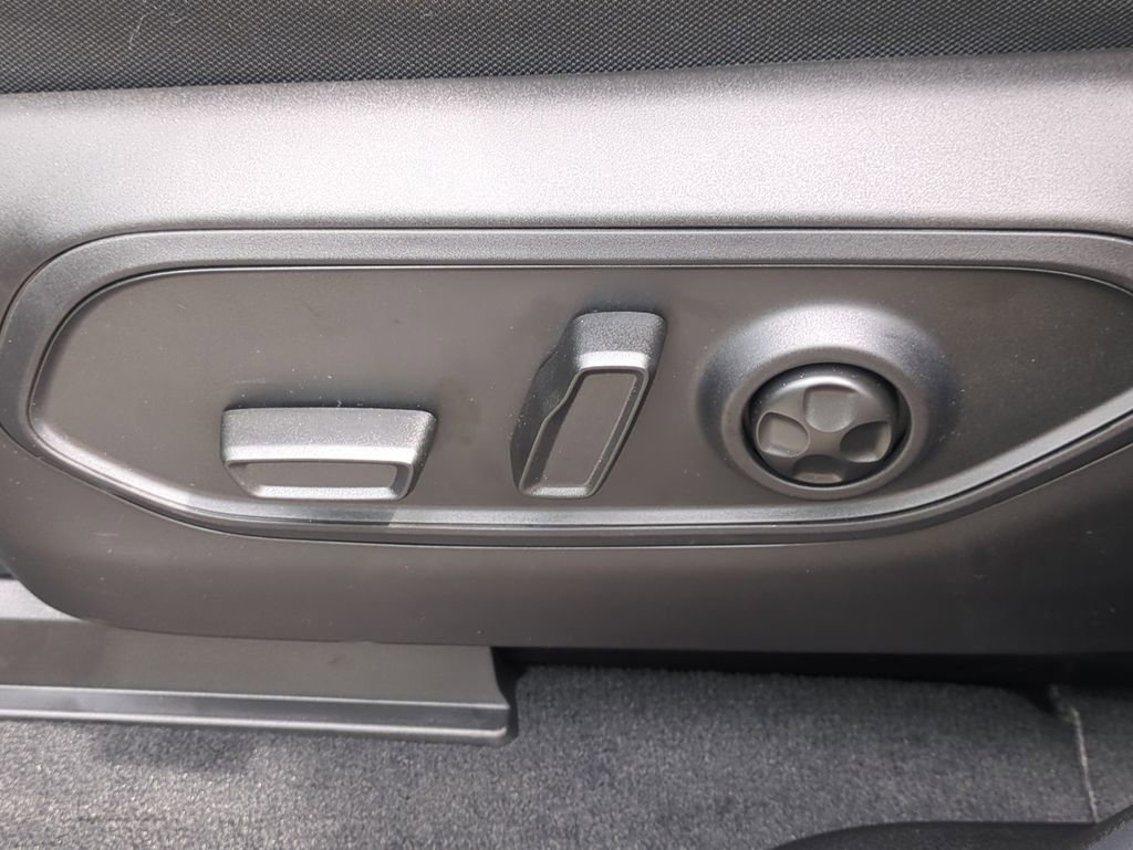 New 2026 Jeep Grand Cherokee Limited AWD/4WD image 21