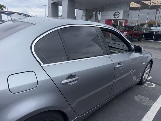 Used 2007 BMW 530xi Sedan AWD/4WD image 9