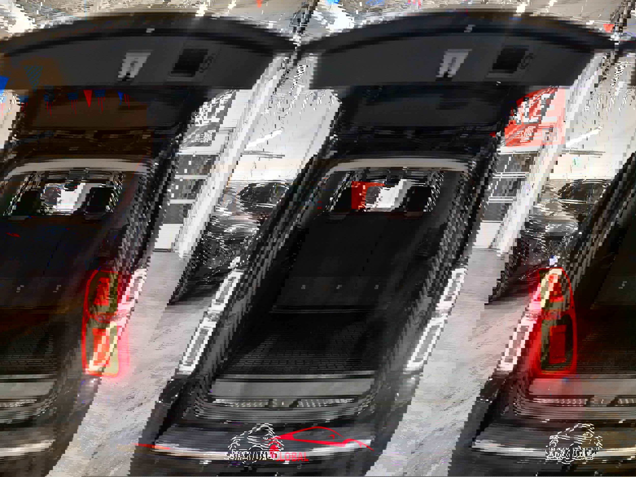 Used 2019 Chevrolet Suburban Premier w/ Premier Plus Edition image 51