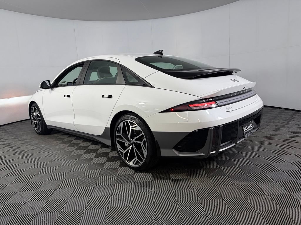 Used 2025 Hyundai Ioniq 6 SEL RWD image 10