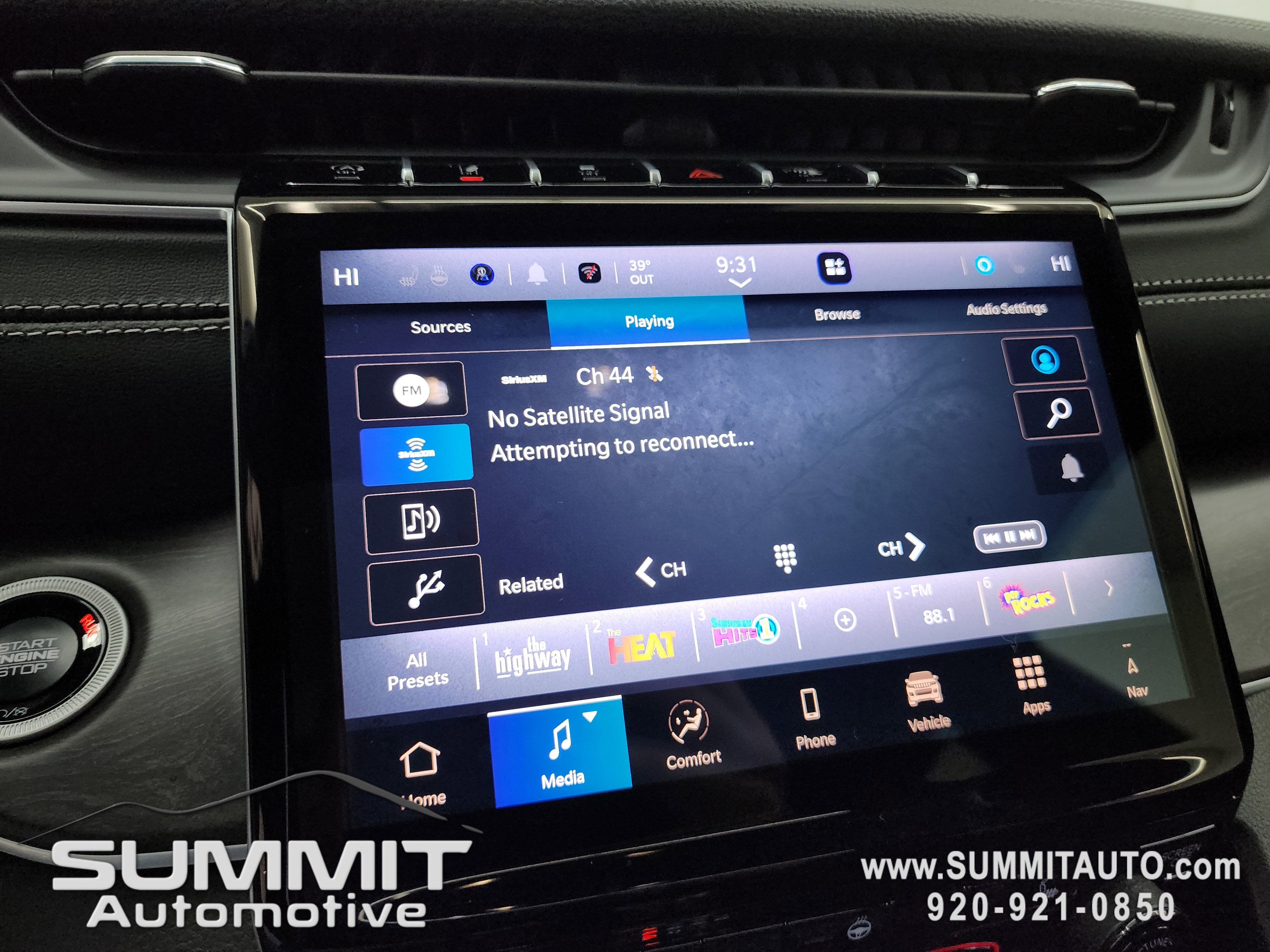 New 2025 Jeep Grand Cherokee Limited w/ Black Appearance Package image 49