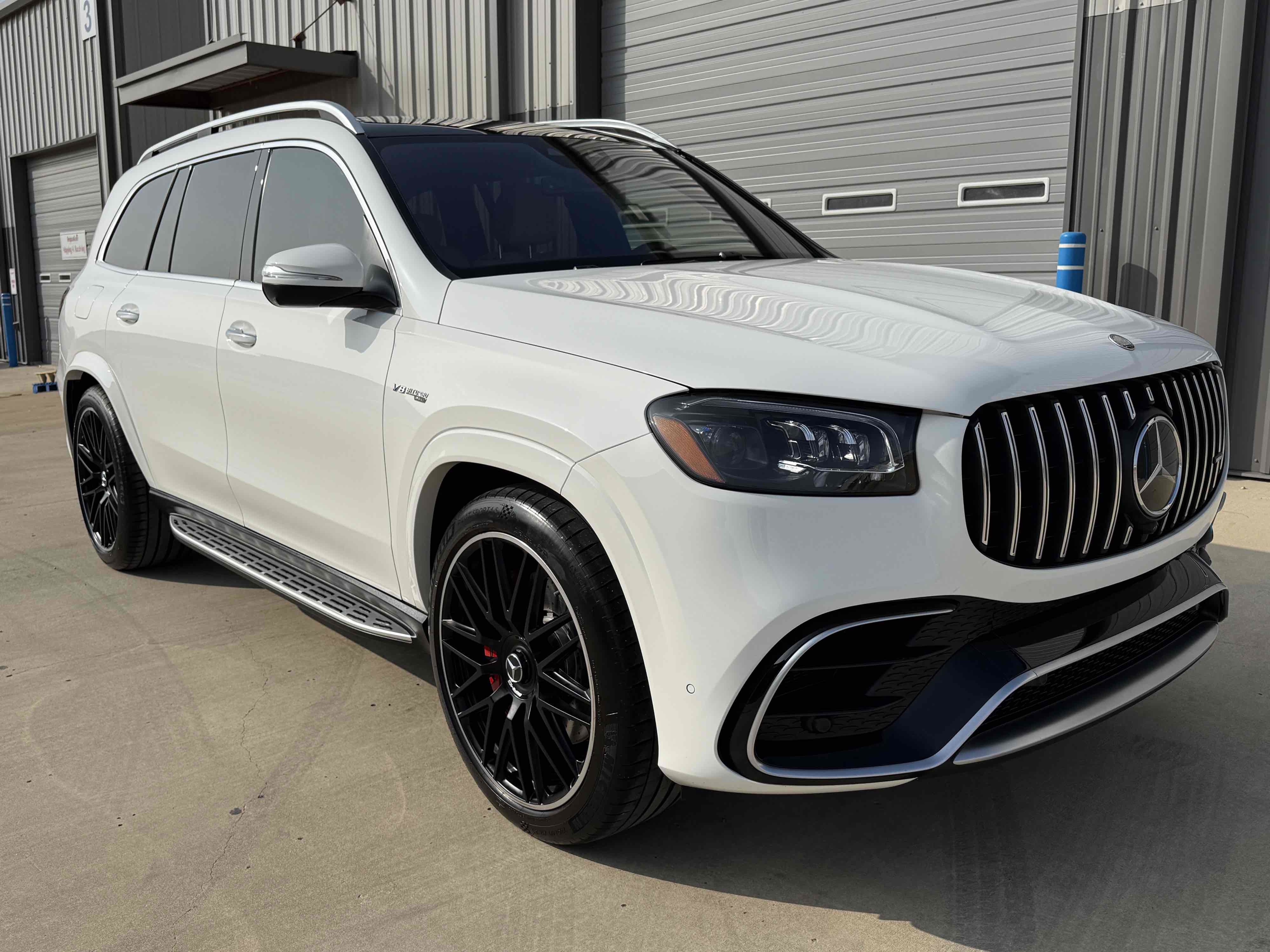 Used 2024 Mercedes-Benz GLS 63 AMG 4MATIC image 2