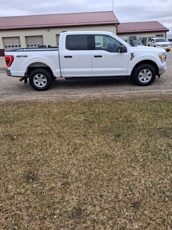 Used 2022 Ford F150 XLT w/ Equipment Group 301A Mid image 3