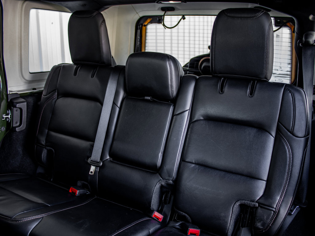 Used 2021 Jeep Wrangler Unlimited Rubicon w/ Dual Top Group image 23