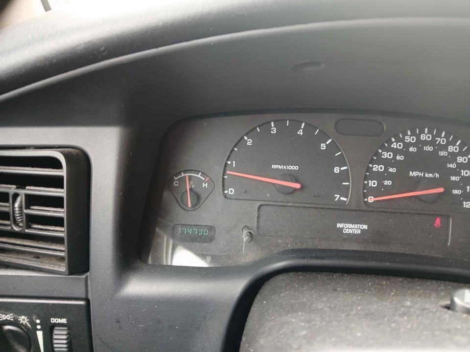 Used 2004 Dodge Dakota 2WD Regular Cab w/ Tire & Handling Group image 9