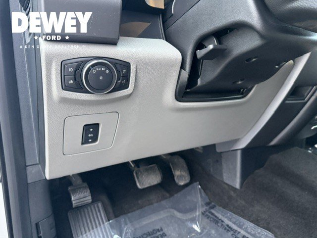 Used 2015 Ford F150 XLT w/ Equipment Group 301A Mid AWD/4WD image 13