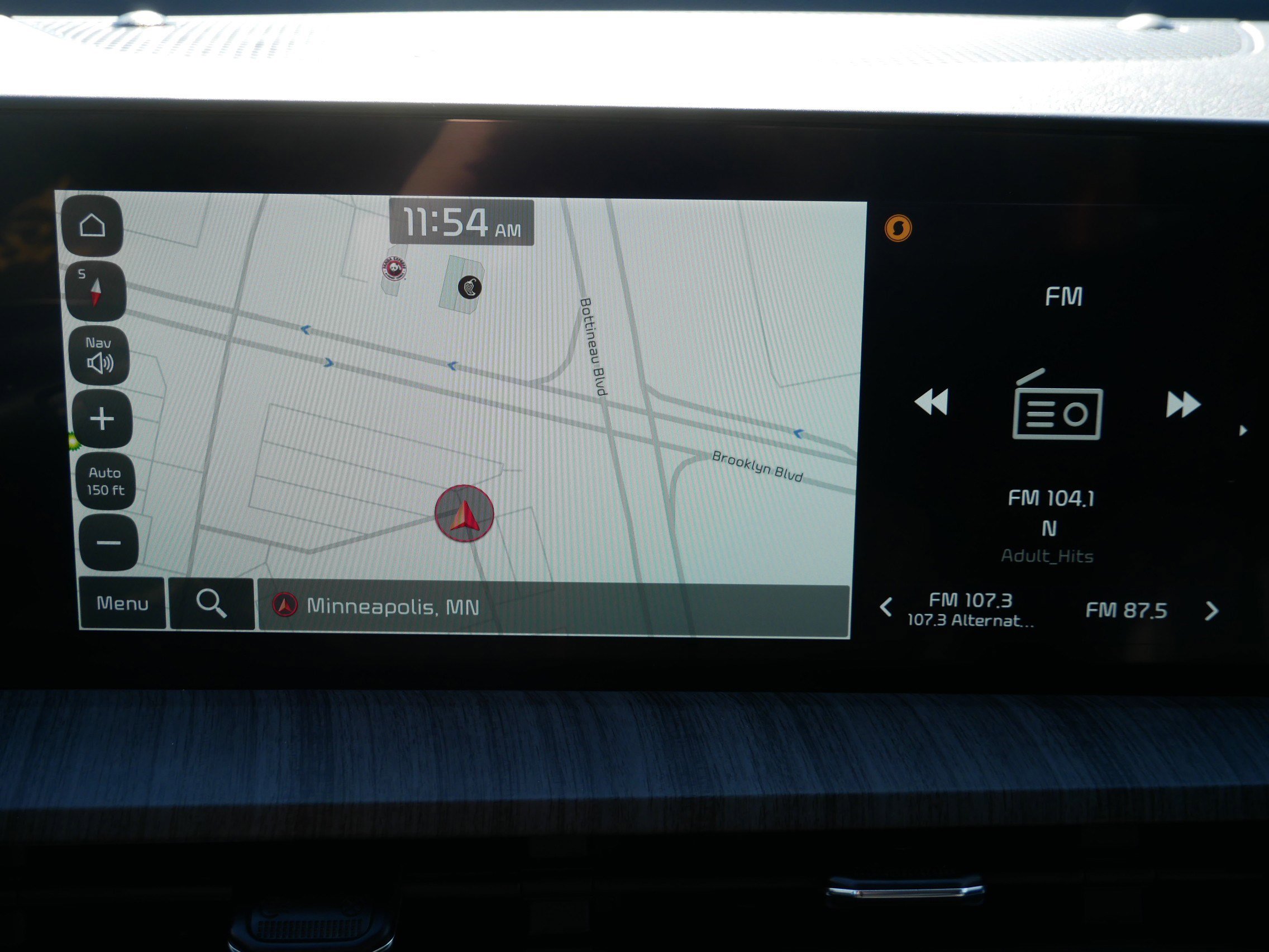 Used 2023 Kia Telluride EX w/ EX Captain's Chair Package image 22