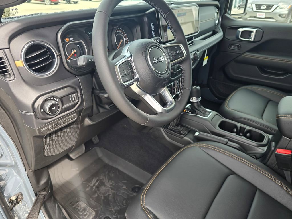 New 2026 Jeep Wrangler Unlimited Sahara AWD/4WD image 19
