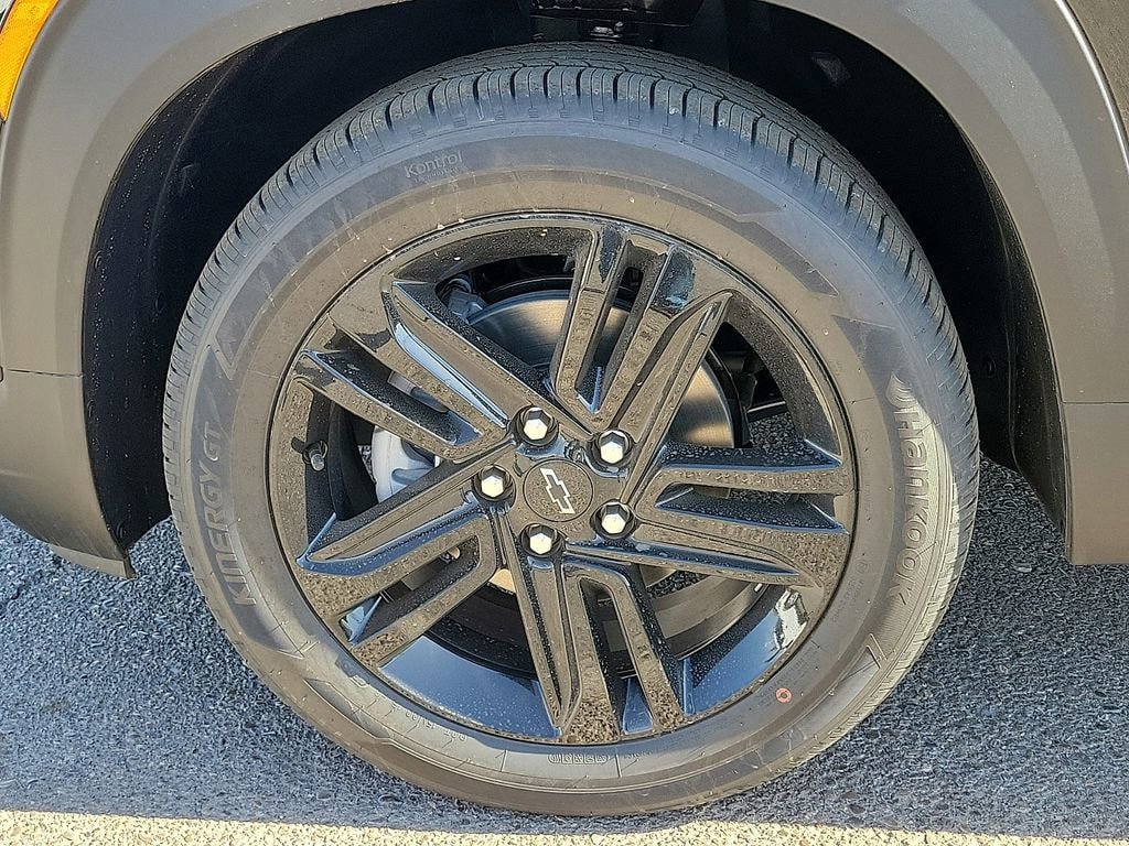 New 2026 Chevrolet TrailBlazer LT w/ Midnight Edition FWD image 14