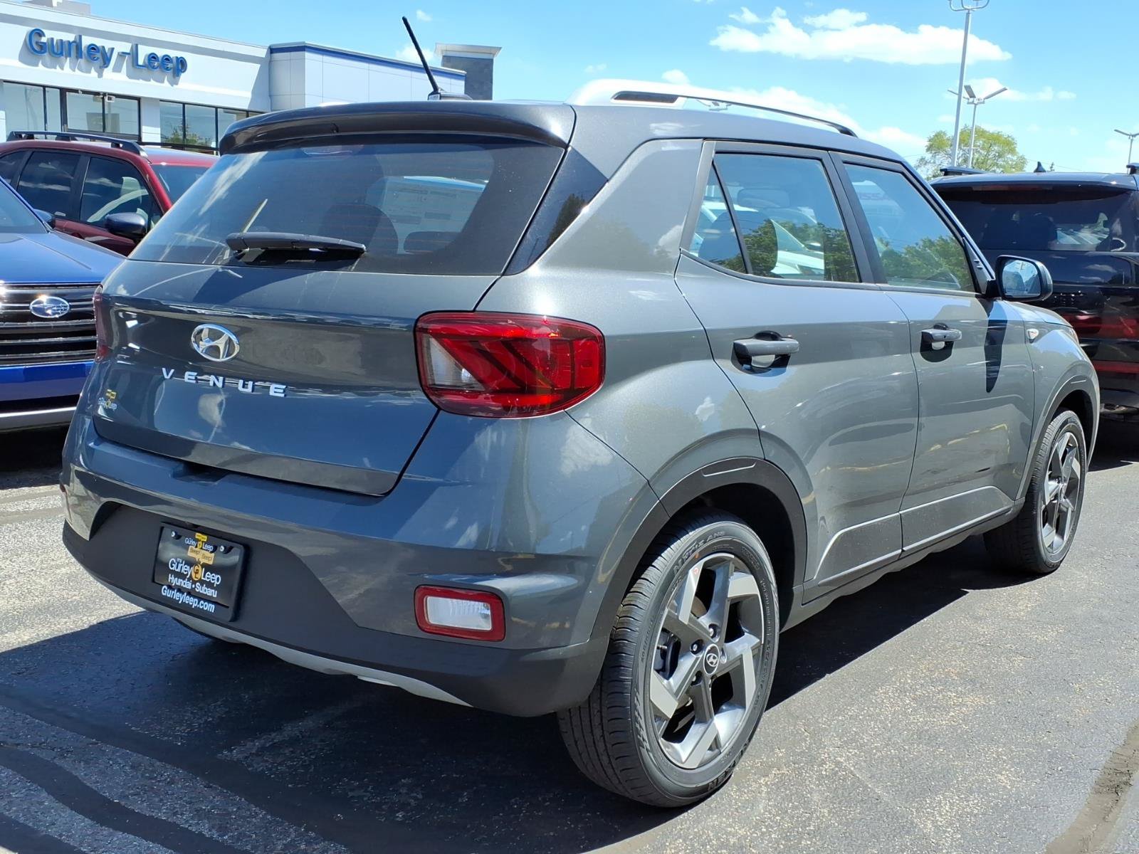 New 2026 Hyundai Venue SEL FWD image 10