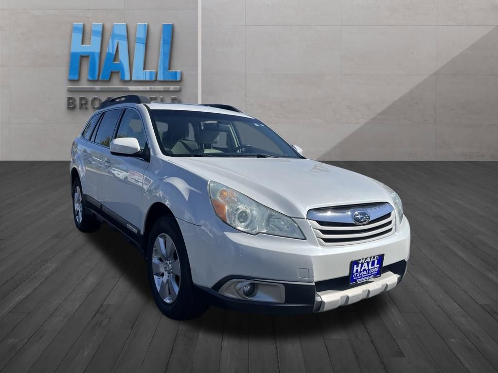 Used 2010 Subaru Outback 3.6R Limited w/ Popular Equipment Group 3B AWD/4WD image 7
