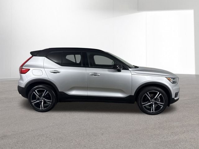 Used 2019 Volvo XC40 T5 R-Design image 36