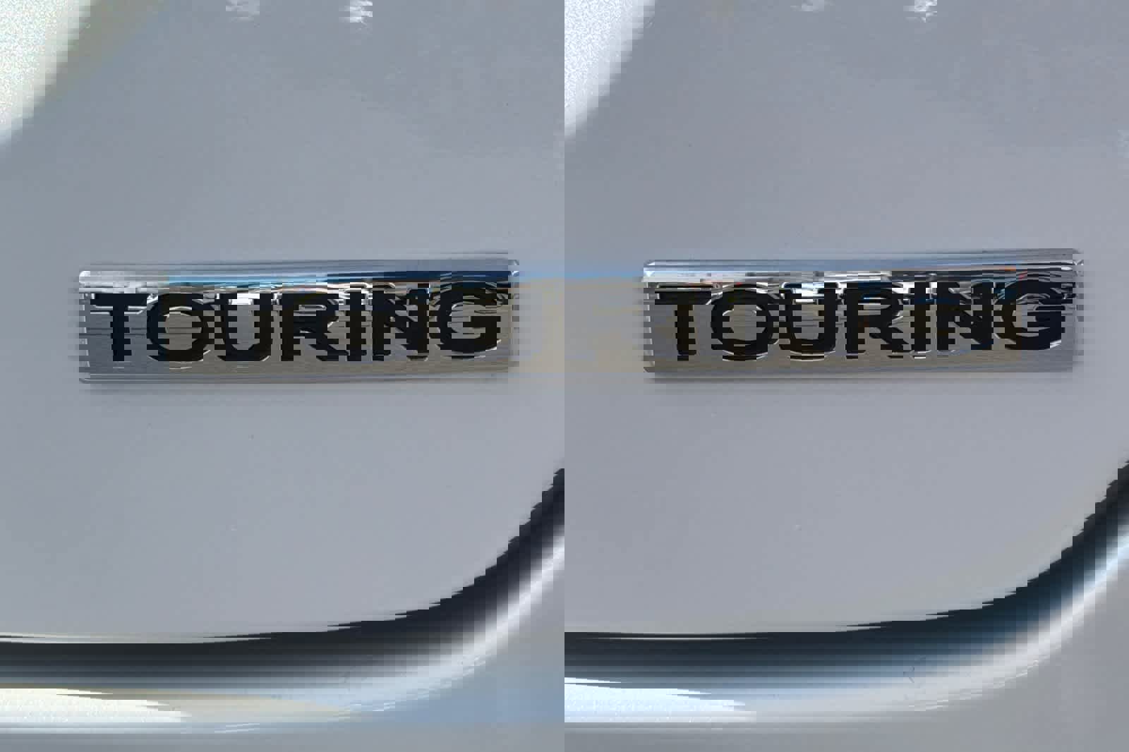 Used 2025 Honda Pilot Touring image 12