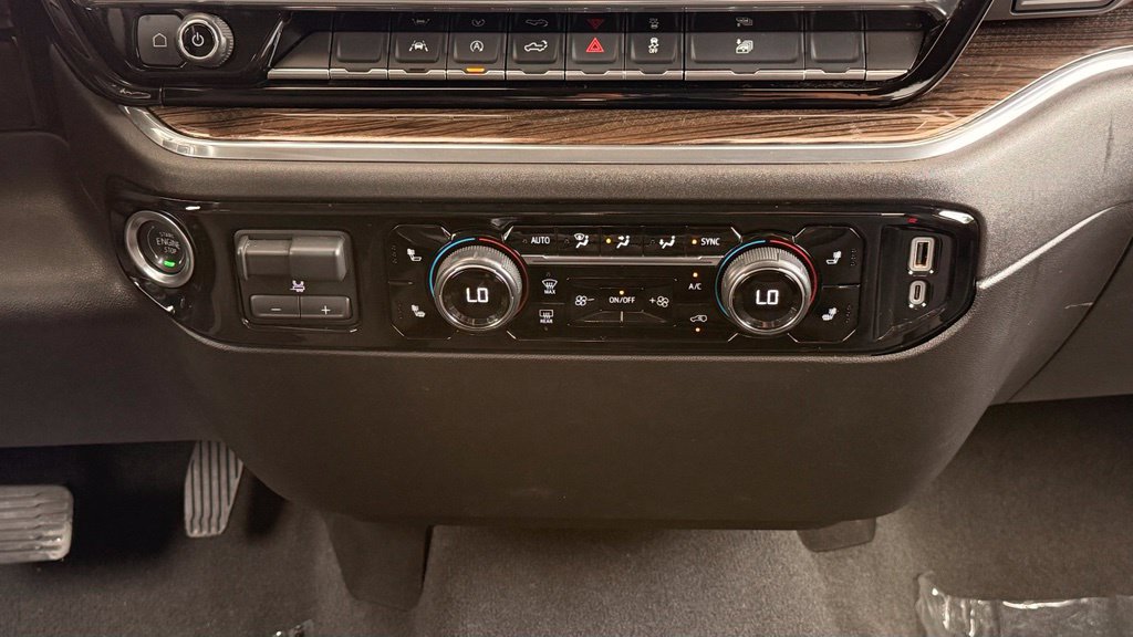 Used 2025 Chevrolet Silverado 1500 LT RWD image 24