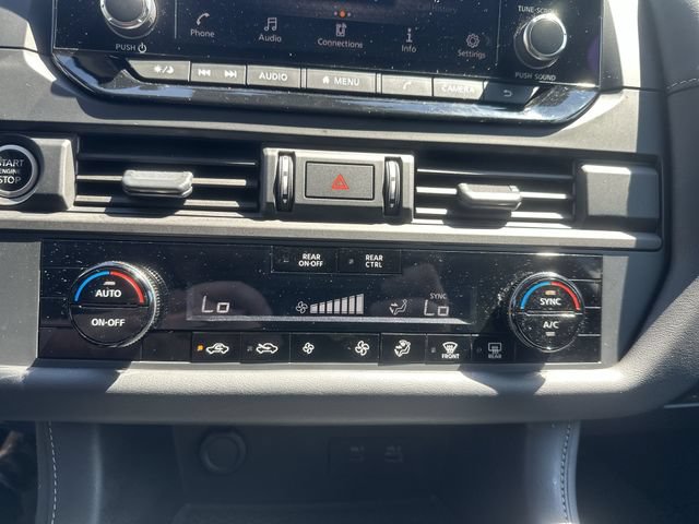 Used 2024 Nissan Pathfinder S AWD/4WD image 18