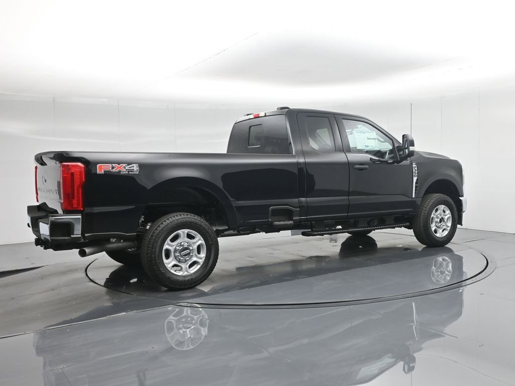 New 2026 Ford F350 XLT w/ FX4 Off-Road Package image 26
