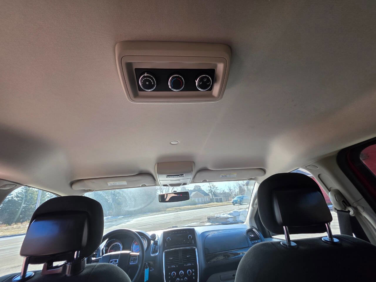 Used 2015 Dodge Grand Caravan SXT image 20