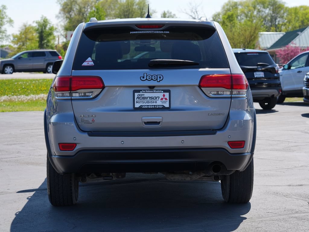 Used 2019 Jeep Grand Cherokee Laredo AWD/4WD image 4
