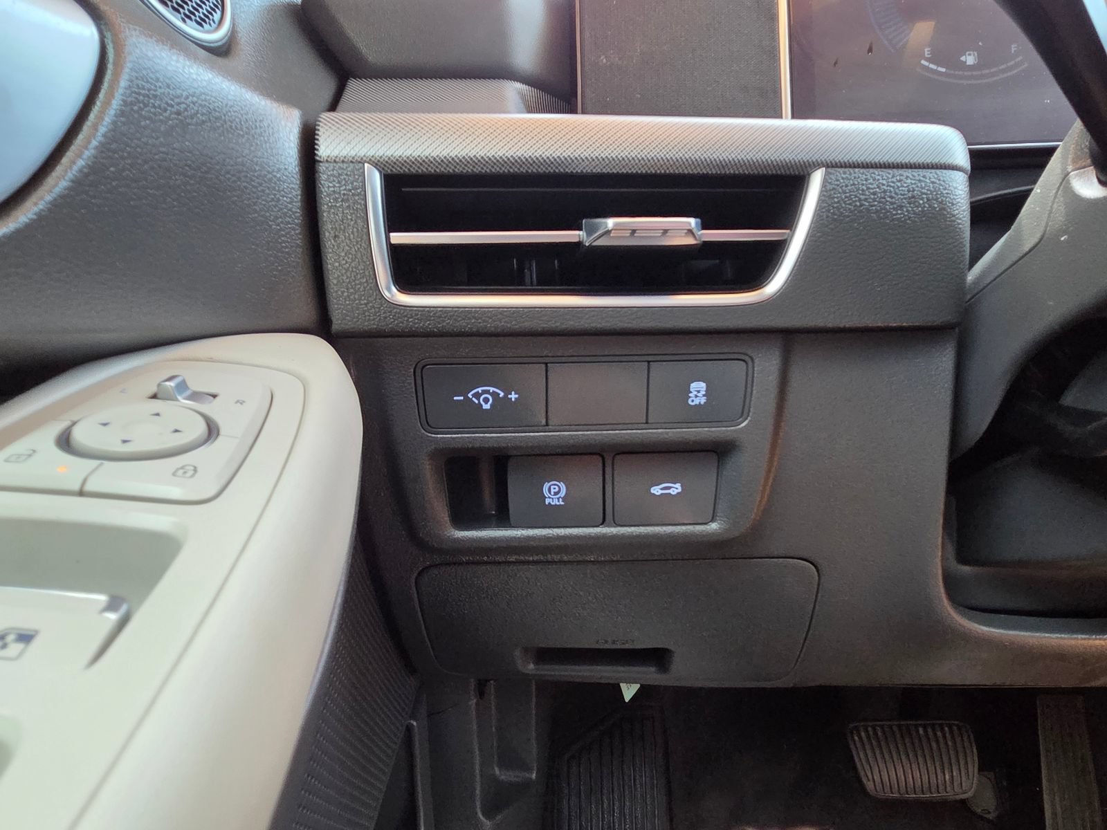 Used 2024 Hyundai Sonata SEL FWD image 39