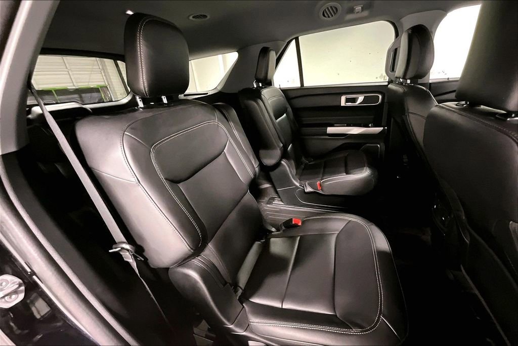 Used 2023 Ford Explorer XLT w/ Equipment Group 202A image 35