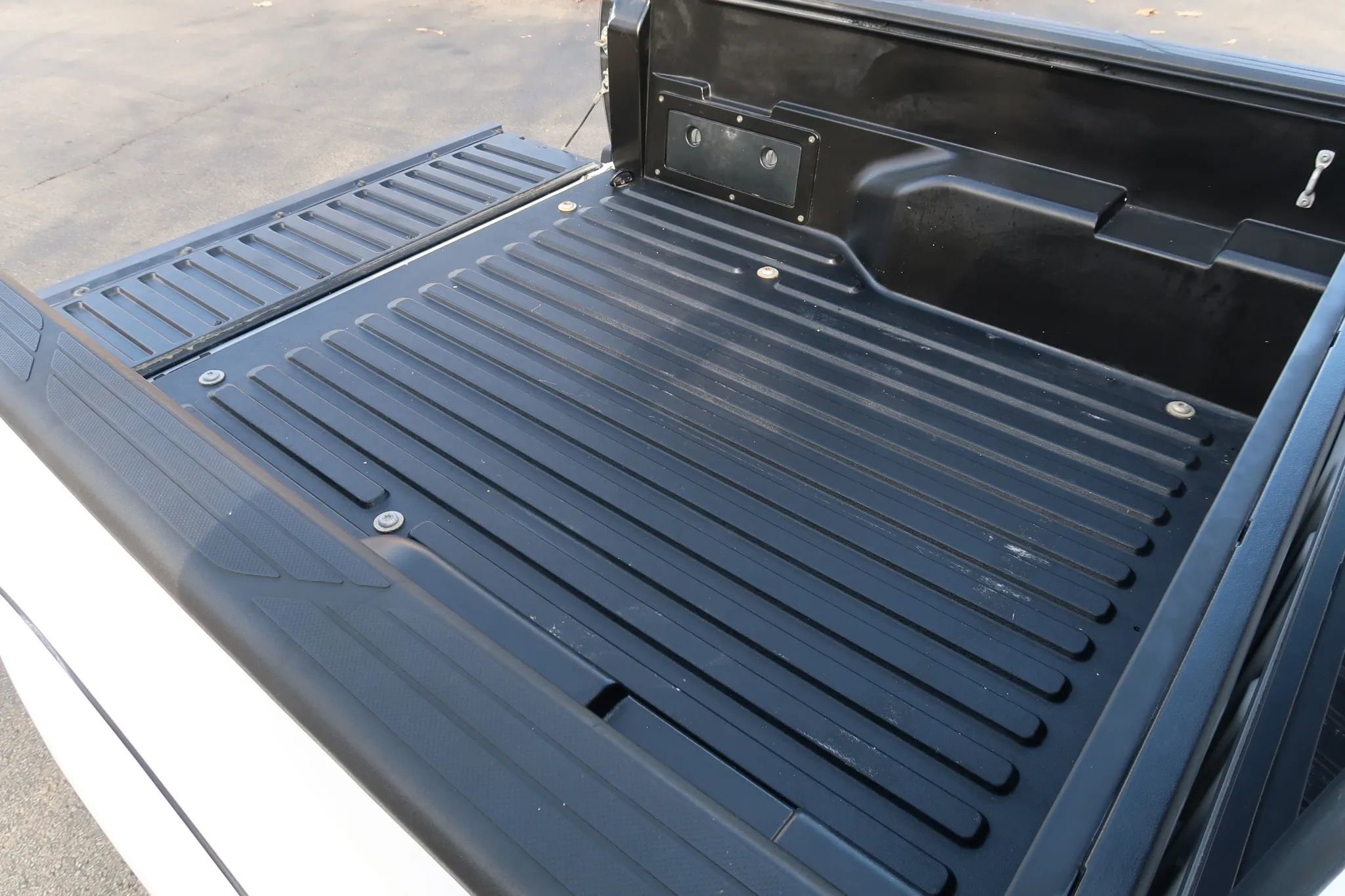 Used 2014 Toyota Tacoma PreRunner w/ SR5 Package RWD image 9