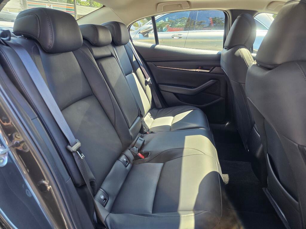 Used 2025 MAZDA MAZDA3 s FWD image 15