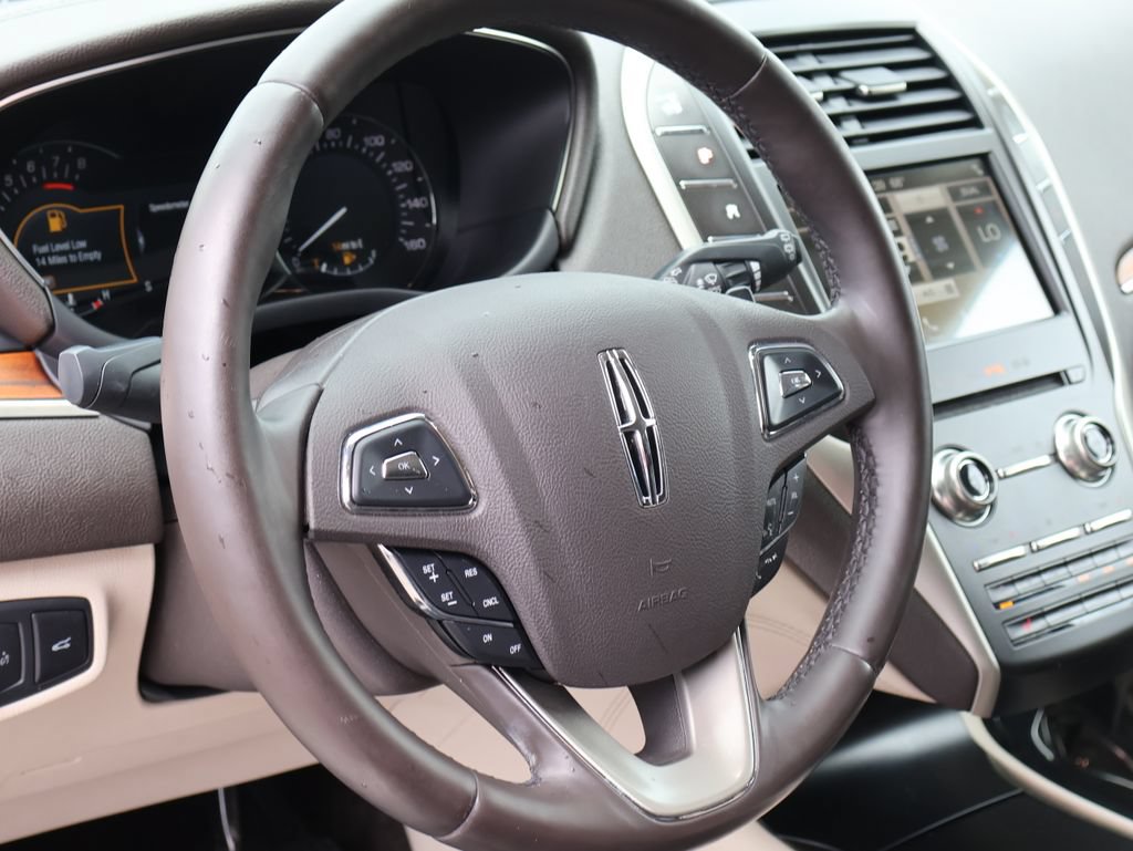 Used 2019 Lincoln MKC Select w/ Select Plus Package FWD image 24