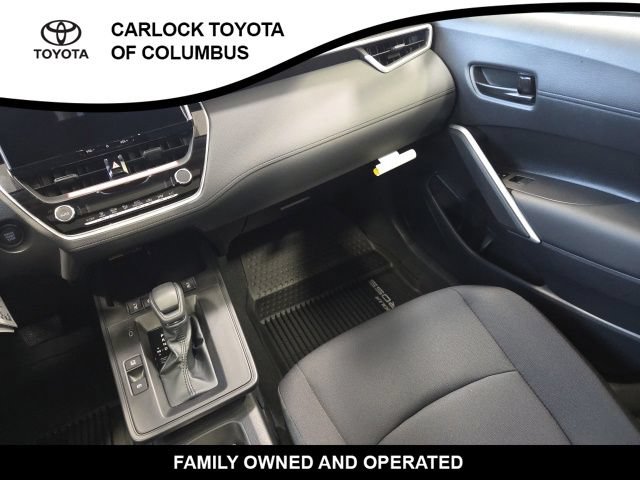 New 2026 Toyota Corolla Cross LE AWD/4WD image 19