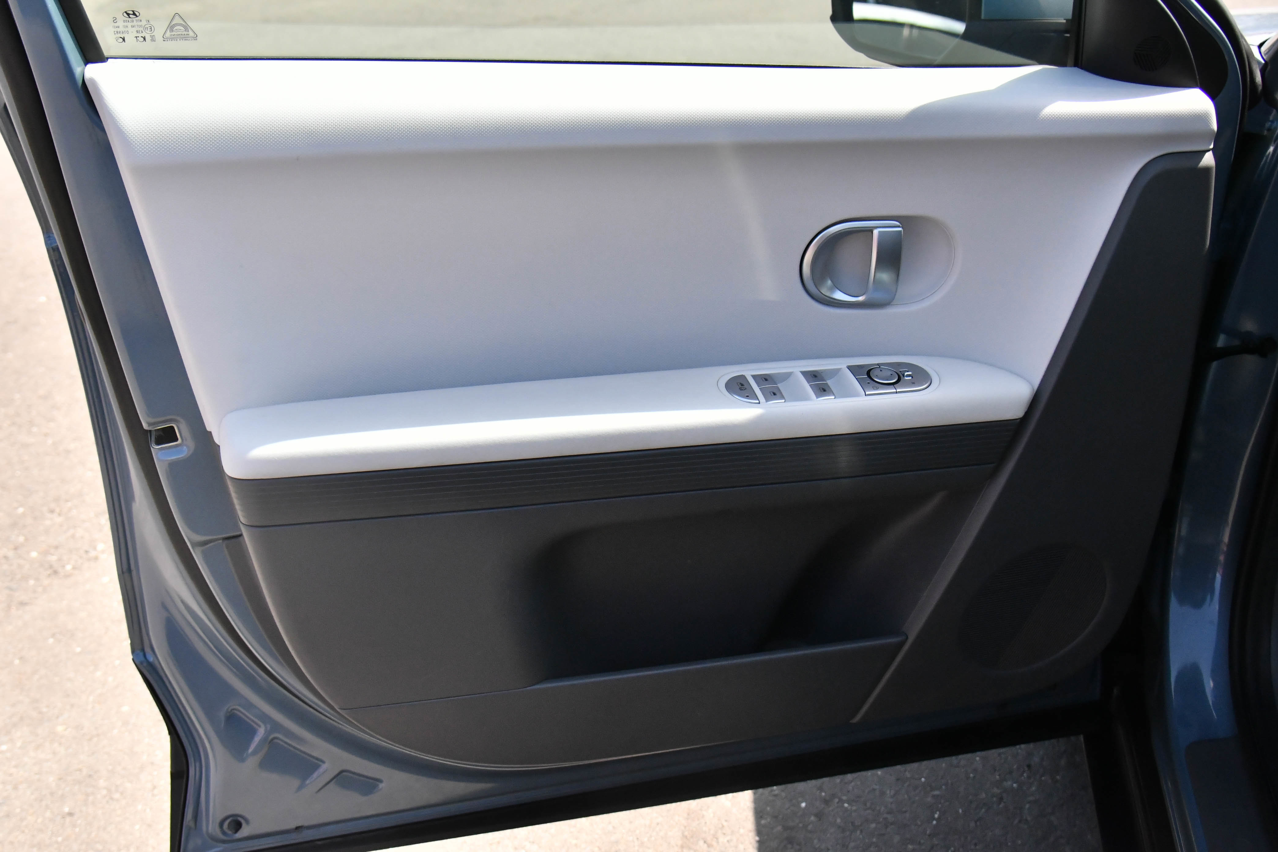 Used 2024 Hyundai Ioniq 5 SEL RWD image 14